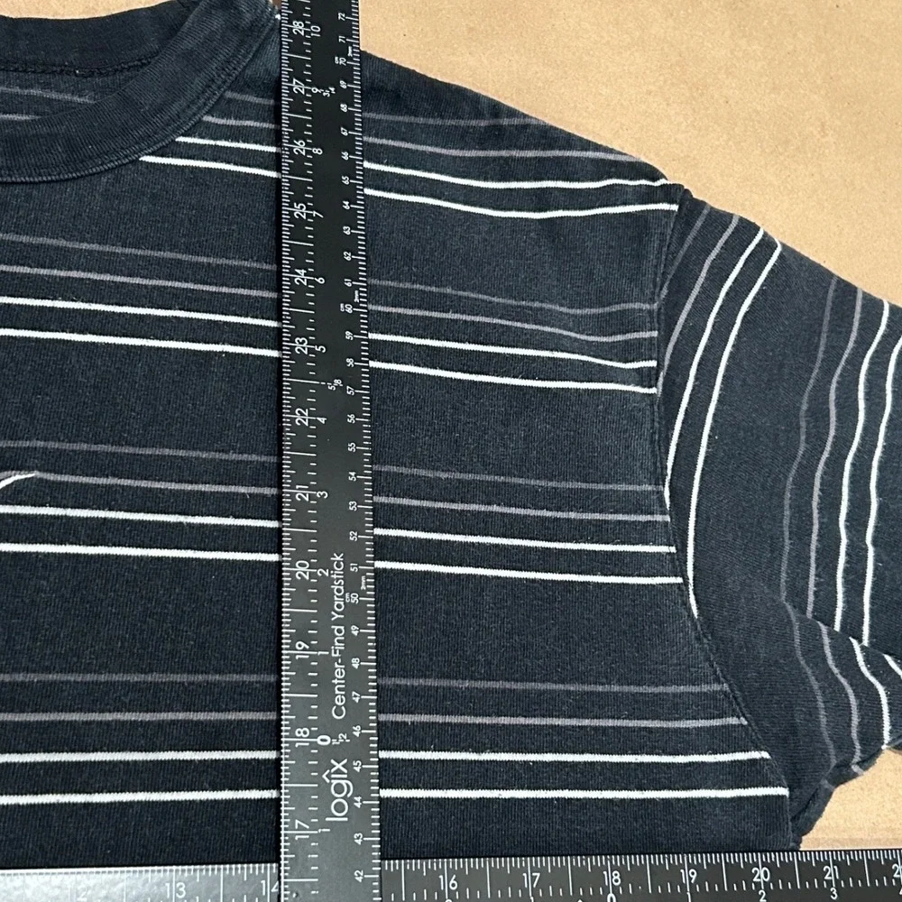 Nike Mens Medium Premium Loose Fit Embroidered Black Stripe Y2K Style Tee